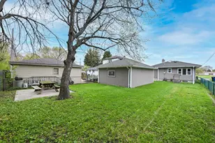 1942 Hayes Avenue, Racine, WI 53405 - Photo 27