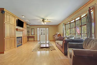 34411  Washington Ave, Racine, WI 53105 - Photo 5