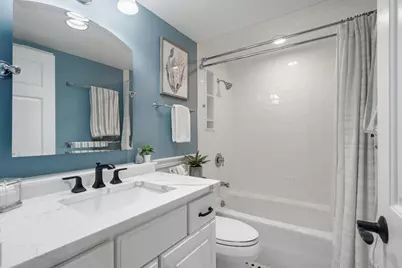 1070 S Lake Shore Dr #11 2-B, Lake Geneva, WI 53147 - Photo 17