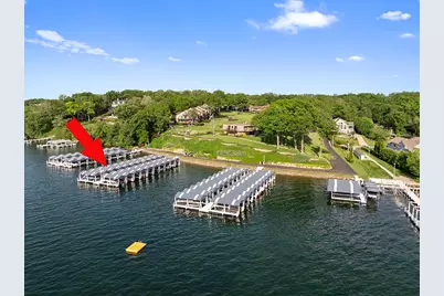 1070 S Lake Shore Dr #11 2-B, Lake Geneva, WI 53147 - Photo 3