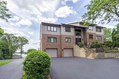 1070 S Lake Shore Dr #11 2-B, Lake Geneva, WI 53147 - Photo 23