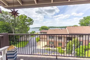 1070 S Lake Shore Dr, Lake Geneva, WI 53147 - Photo 19