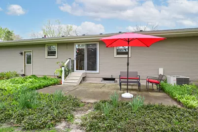416 S Woodland Dr, Whitewater, WI 53190 - Photo 9