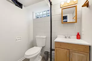 605 Victoria St, West Bend, WI 53090 - Photo 15