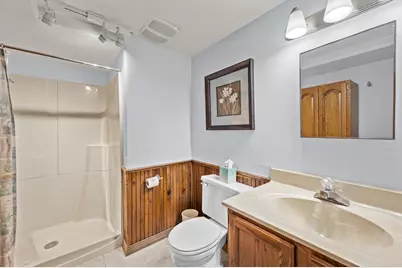 10340 W Parkwood Dr, Franklin, WI 53132 - Photo 7