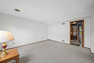 10340 W Parkwood Dr, Franklin, WI 53132 - Photo 21