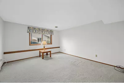10340 W Parkwood Dr, Franklin, WI 53132 - Photo 19