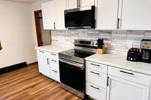 1147 Logan Ave, Sheboygan, WI 53083 - Photo 9