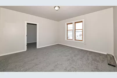1300  Douglas Ave, Racine, WI 53402 - Photo 11