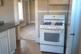 823 Forest St, Racine, WI 53404 - Photo 7