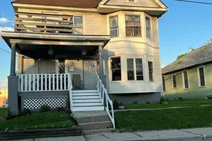 823 Forest St, Racine, WI 53404 - Photo 3