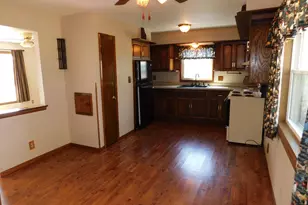 309 Judge Dr, Saukville, WI 53080 - Photo 3