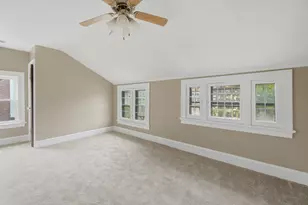 2432 N 55th St, Milwaukee, WI 53210 - Photo 11