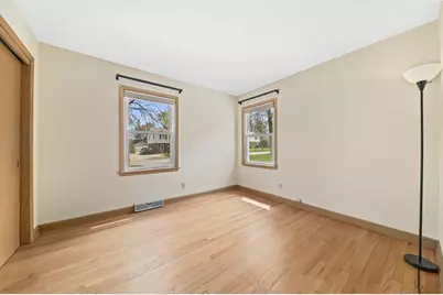 8031 N Whitney Rd, Fox Point, WI 53217 - Photo 13