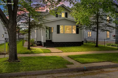 1905  Wood St, La Crosse, WI 54603 - Photo 1