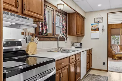 1905  Wood St, La Crosse, WI 54603 - Photo 7