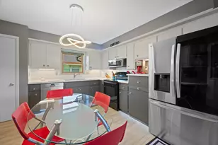 3334 N Argonne Dr, Milwaukee, WI 53222 - Photo 19