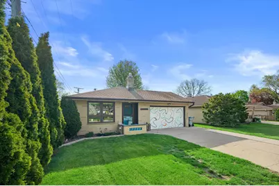 3334 N Argonne Dr, Milwaukee, WI 53222 - Photo 3