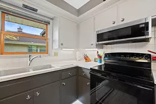 3334 N Argonne Dr, Milwaukee, WI 53222 - Photo 21