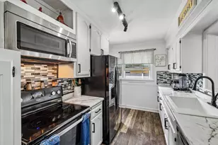 3812 5th Ave, South Milwaukee, WI 53172 - Photo 11