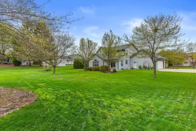 4039 W Cypress Ln, Franklin, WI 53132 - Photo 35