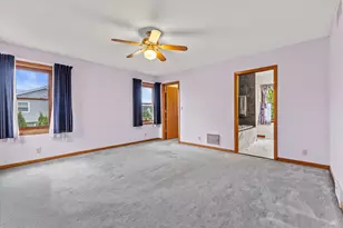 4039 W Cypress Ln, Franklin, WI 53132 - Photo 19