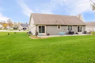 2986 Gateway Ave, Hartford, WI 53027 - Photo 17