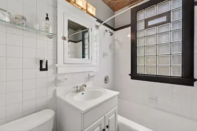 1723 E Ontario St #1725, Milwaukee, WI 53207 - Photo 13