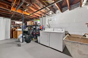 1723 E Ontario St, Milwaukee, WI 53207 - Photo 47
