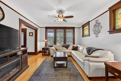 1723 E Ontario St #1725, Milwaukee, WI 53207 - Photo 7