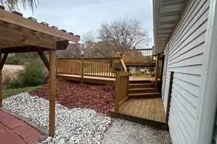 7765 S Mission Dr, Franklin, WI 53132 - Photo 39