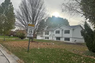 7765 S Mission Dr, Franklin, WI 53132 - Photo 51