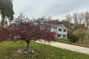 7765 S Mission Dr, Franklin, WI 53132 - Photo 49
