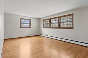 W56N710 Hawthorne Ave, Cedarburg, WI 53012 - Photo 13
