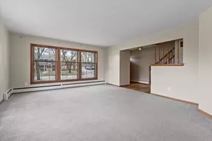W56N710 Hawthorne Ave, Cedarburg, WI 53012 - Photo 3