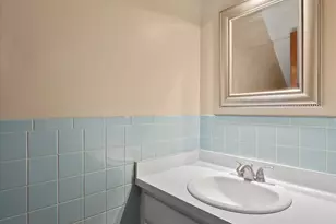 W56N710 Hawthorne Ave, Cedarburg, WI 53012 - Photo 9