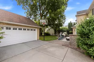 2434 N 93rd St, Wauwatosa, WI 53226 - Photo 31