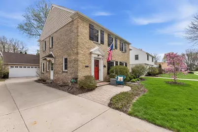 2434 N 93rd St, Wauwatosa, WI 53226 - Photo 25