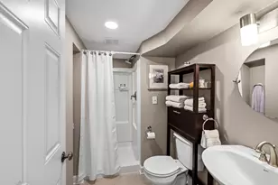 2434 N 93rd St, Wauwatosa, WI 53226 - Photo 25