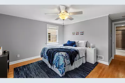 2434 N 93rd St, Wauwatosa, WI 53226 - Photo 19