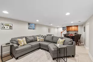 2434 N 93rd St, Wauwatosa, WI 53226 - Photo 23