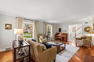 2434 N 93rd St, Wauwatosa, WI 53226 - Photo 5