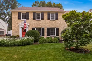 2434 N 93rd St, Wauwatosa, WI 53226 - Photo 33