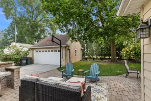 2434 N 93rd St, Wauwatosa, WI 53226 - Photo 29