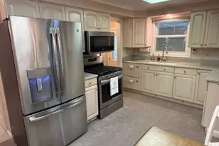 4451 Harrison Rd, Kenosha, WI 53142 - Photo 11
