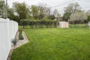 4451 Harrison Rd, Kenosha, WI 53142 - Photo 7