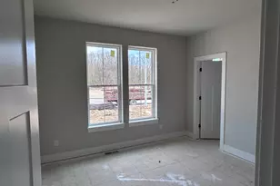 1733 Palmer Ct, Hartford, WI 53027 - Photo 7