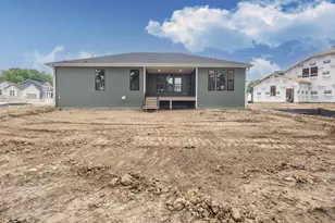 1733 Palmer Ct, Hartford, WI 53027 - Photo 21