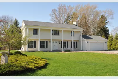 15200  Briaridge Ct, Elm Grove, WI 53122 - Photo 1