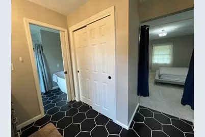 15200  Briaridge Ct, Elm Grove, WI 53122 - Photo 17